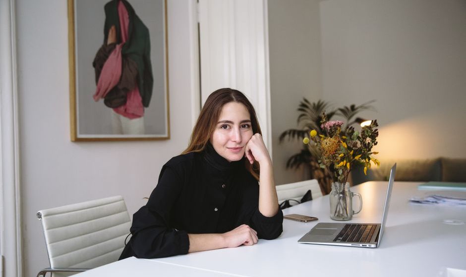 Young female teenage CEO who started her company at 16